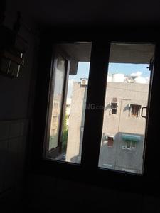 Kitchen Image of 1500 Sq.ft 3 BHK Apartment / Flat for sale in Madhur Apartment, Paschim Vihar New Delhi for Rs. 16500000