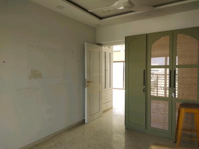 Bedroom Image of 1800 Sq.ft 3 BHK Apartment / Flat for sale in Vile Parle West Mumbai for Rs. 65015600