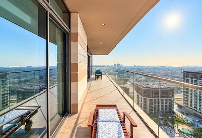 Balcony Image of 2715 Sq.ft 4 BHK Apartment / Flat for rent in Al Wasl Dubai for Rs. 1170000