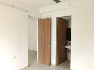 Bedroom Image of 1100 Sq.ft 3 BHK Apartment / Flat for rent in Godrej Emerald, Kasarvadavali Thane for Rs. 38000