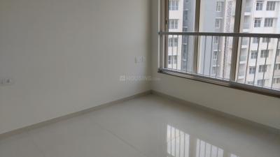 Bedroom Image of 750 Sq.ft 2 BHK Apartment / Flat for rent in Kalpataru Vivant, Jogeshwari East Mumbai for Rs. 73000