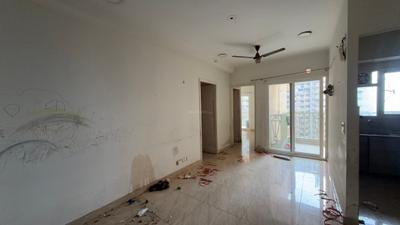 Living Room Image of 1165 Sq.ft 2 BHK Apartment / Flat for sale in Gaur City 7th Avenue, Noida Extension Greater Noida for Rs. 10000000
