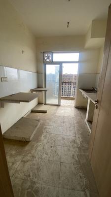 Kitchen Image of 1946 Sq.ft 3.5 BHK Apartment / Flat for sale in DLF Express Greens, Manesar Gurgaon for Rs. 14000000