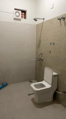 Bathroom Image of 700 Sq.ft 1 BHK Builder Floor for rent in Palam Vihar Extension Gurgaon for Rs. 16000