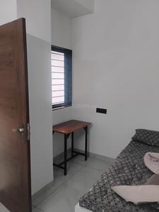 Bedroom Image of 200 Sq.ft 1 RK Apartment / Flat for rent in Khatiwala Tank Indore for Rs. 8000