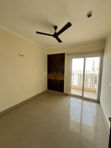 Bedroom Image of 2140 Sq.ft 4 BHK Apartment / Flat for sale in Amrapali Crystal Homes Phase 1, Sector 76 Noida for Rs. 29318000
