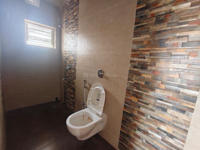 Bathroom Image of 1462 Sq.ft 3 BHK Apartment / Flat for sale in Bangur Avenue Kolkata for Rs. 10100000