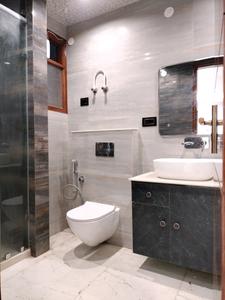 Common Bathroom Image of 3200 Sq.ft 5 BHK Builder Floor for sale in Rajendra Nagar Ghaziabad for Rs. 27500000