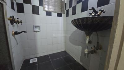 Bathroom Image of 500 Sq.ft 1 BHK Apartment / Flat for sale in Kabra Maheshwari Nagar, Andheri East Mumbai for Rs. 13000000