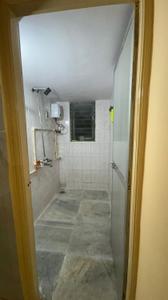 Bathroom Image of 575 Sq.ft 1 BHK Apartment / Flat for rent in Aarti Awashkar Complex, Kandivali West Mumbai for Rs. 29000