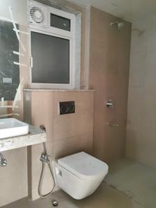 Common Bathroom Image of 1060 Sq.ft 3 BHK Apartment / Flat for rent in Runwal Sanctuary, Mulund West Mumbai for Rs. 80000