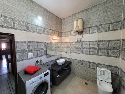 Bathroom Image of 5000 Sq.ft 4 BHK Independent House for sale in Channi Himmat Jammu for Rs. 105000000