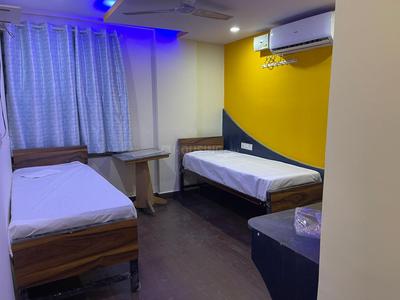 Bedroom Image of Galaxy krystal PG for gents in Halasuru, Bangalore
