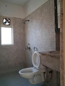 Common Bathroom Image of 1070 Sq.ft 2.5 BHK Apartment / Flat for sale in Paras Tierea, Sector 137 Noida for Rs. 9100000