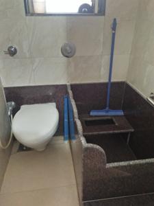 Bathroom Image of 770 Sq.ft 2 BHK Apartment / Flat for sale in Drushti Varun, Ghatkopar East Mumbai for Rs. 18000000