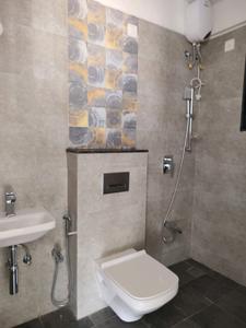 Common Bathroom Image of 886 Sq.ft 2 BHK Apartment / Flat for sale in Alpine Primo, Andheri West Mumbai for Rs. 21500000
