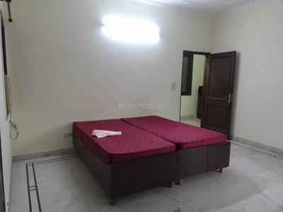 Bedroom Image of 1200 Sq.ft 2 BHK Builder Floor for rent in Hauz Khas New Delhi for Rs. 60000