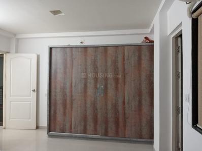 Bedroom Image of 1800 Sq.ft 4.5 BHK Apartment / Flat for rent in Dhruv Abhishek Villa, Karelibagh Vadodara for Rs. 25000