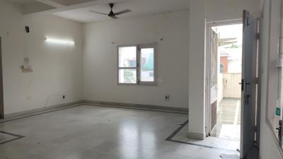 Living Room Image of 1015 Sq.ft 2 BHK Apartment / Flat for sale in Eldeco Residency Greens, Sector PI Greater Noida for Rs. 11800000