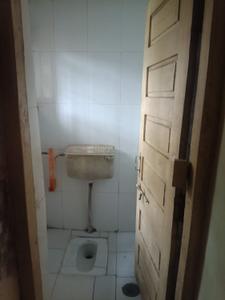 Bathroom Image of 575 Sq.ft 1.5 BHK Apartment / Flat for rent in Shastri Nagar Bhopal for Rs. 10000