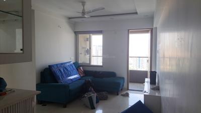 Living Room Image of 950 Sq.ft 2 BHK Apartment / Flat for rent in Prithvi Proximus, Hadapsar Pune for Rs. 40000