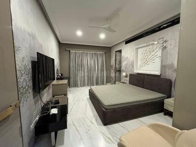 Bedroom Image of 7000 Sq.ft 4.5 BHK Duplex for sale in Viman Nagar Pune for Rs. 135000000