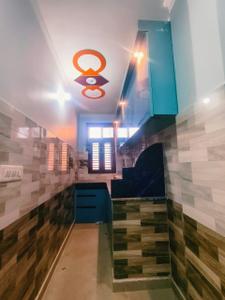 Kitchen Image of 540 Sq.ft 2 BHK Apartment / Flat for rent in Dream Home Luxury Floors, Dwarka Mor New Delhi for Rs. 10500