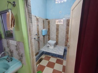Bathroom Image of 1300 Sq.ft 3 BHK Apartment / Flat for rent in Mirjanhat Bhagalpur for Rs. 11000
