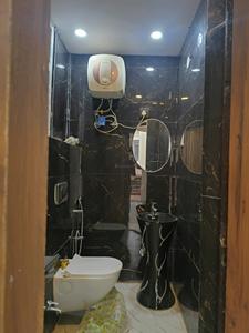 Common Bathroom Image of 1450 Sq.ft 3 BHK Builder Floor for sale in Indirapuram Ghaziabad for Rs. 12000000