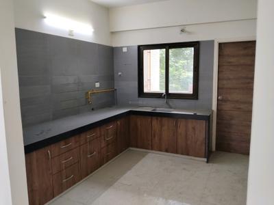 Kitchen Image of 3200 Sq.ft 3 BHK Apartment / Flat for rent in Bodakdev Ahmedabad for Rs. 58000