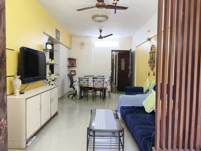 Living Room Image of 900 Sq.ft 2 BHK Apartment / Flat for sale in Vile Parle West Mumbai for Rs. 40000000