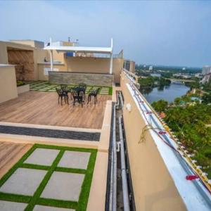 Balcony Image of 1615 Sq.ft 3 BHK Apartment / Flat for sale in Asset Canvas, Maradu Kochi for Rs. 15000000