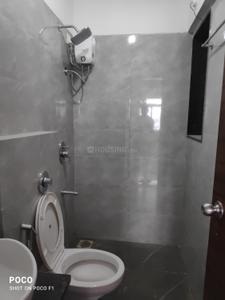 Bathroom Image of 850 Sq.ft 1 BHK Apartment / Flat for rent in Crystal Armus A To C, Chembur Mumbai for Rs. 48000