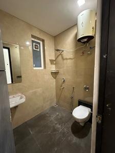 Bathroom Image of 620 Sq.ft 1 RK Studio for rent in Sunder Luxury Floors, Sector 40 Gurgaon for Rs. 28000