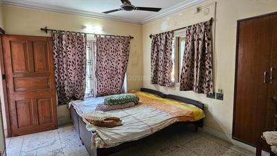Bedroom Image of 1100 Sq.ft 3 BHK Independent House for rent in Bagmari Kolkata for Rs. 25000