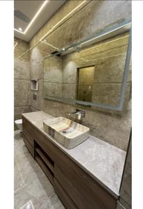 Bathroom Image of 2700 Sq.ft 4.5 BHK Builder Floor for sale in Paramount Luxury Floors Sushant Lok 3 B Block, Sector 57 Gurgaon for Rs. 42500000
