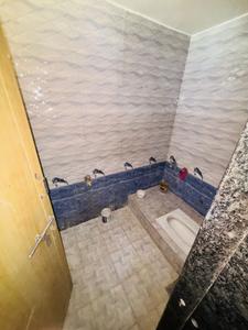 Bathroom Image of 1035 Sq.ft 3 BHK Penthouse for sale in Gangotri Apartments, Vastrapur Ahmedabad for Rs. 11500000