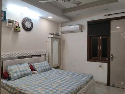 Bedroom Image of 1700 Sq.ft 3 BHK Builder Floor for sale in Shahdara New Delhi for Rs. 14800000