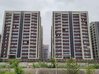Image of 1770 Sq.ft 3 BHK Apartment / Flat for sale in Shiven Florenza, Palanpur, Surat for Rs. 6650000