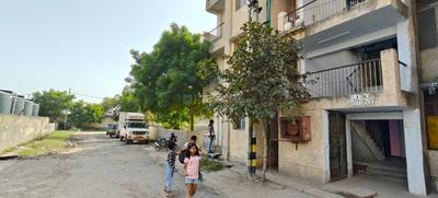 Image of 420 Sq.ft 2 BHK Apartment / Flat for sale in Siraspur, New Delhi for Rs. 2000000