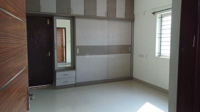 Bedroom Image of 1350 Sq.ft 2 BHK Builder Floor for rent in Kalyan Nagar Bengaluru for Rs. 32000