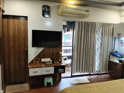 Bedroom Image of 1816 Sq.ft 3 BHK Apartment / Flat for sale in Devnandan Heights, Chandkheda Ahmedabad for Rs. 11011000