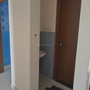 Bathroom Image of 1350 Sq.ft 3 BHK Apartment / Flat for rent in Sri Residency, Rajarajeshwari Nagar Bengaluru for Rs. 27000