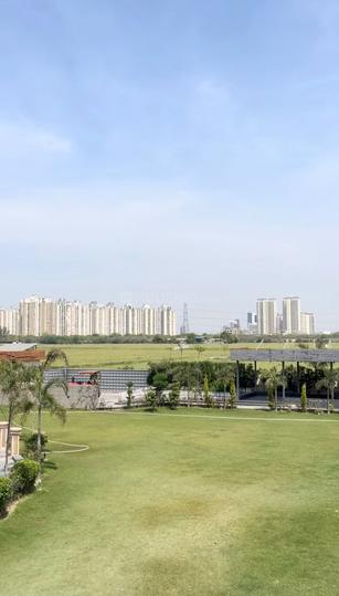 Sector 25 YEIDA Main Image 1