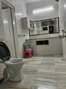 Bathroom Image of 4500 Sq.ft 3 BHK Independent House for rent in Indira Nagar Lucknow for Rs. 45000