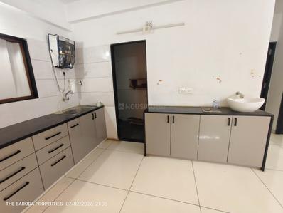 Kitchen Image of 1500 Sq.ft 3 BHK Apartment / Flat for rent in Tia Four Avenues, Khanpur Vadodara for Rs. 18000