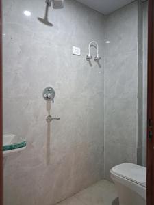 Common Bathroom Image of 980 Sq.ft 2 BHK Apartment / Flat for sale in Sector 49 Noida for Rs. 3500000