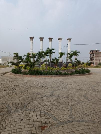 paras park Main Image 1