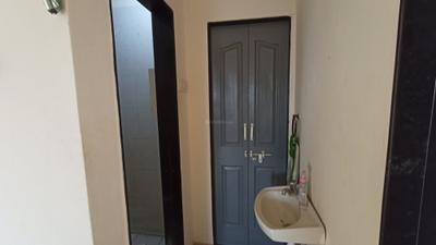 Bathroom Image of 750 Sq.ft 2 BHK Apartment / Flat for sale in Anandkishor Motilal Malu Yashashree Apartment, Jule Solapur for Rs. 3200000