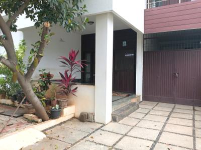 Parking Area Image of 2400 Sq.ft 4 BHK Independent House for sale in K Channasandra Bengaluru for Rs. 36000000